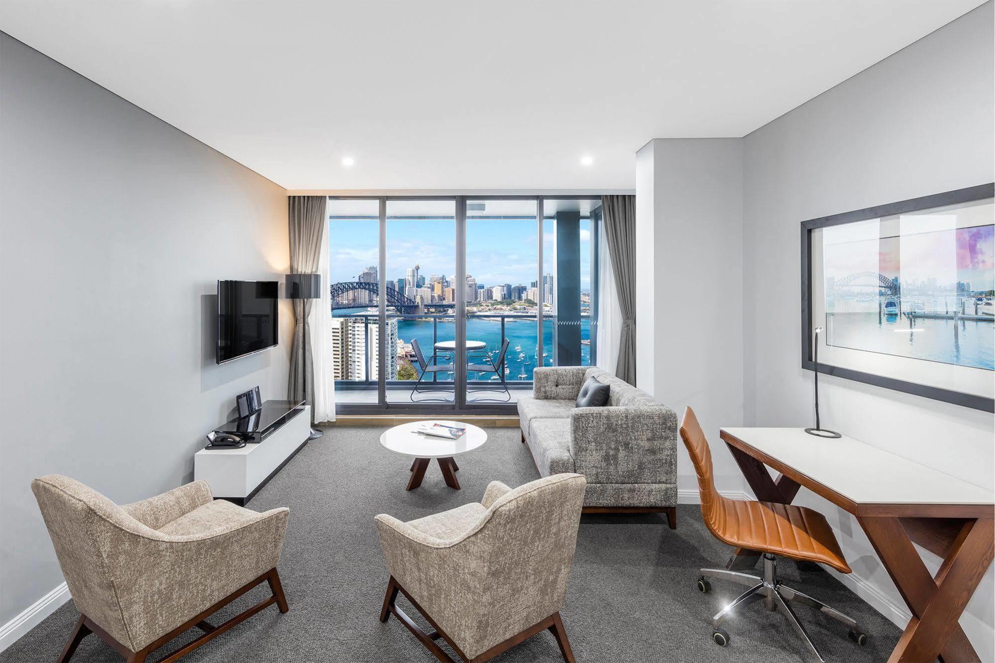 Meriton Suites North Σίδνεϊ Εξωτερικό φωτογραφία The interior of a typical apartment